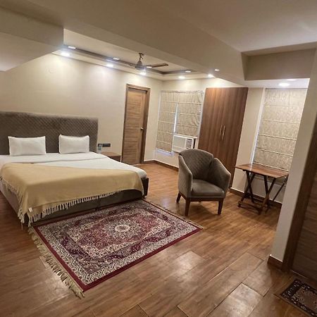 The Dream House Bed & Breakfast New Delhi Ngoại thất bức ảnh